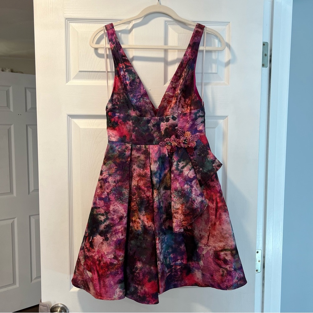 NWT Marchesa Notte V Neck Pleated Cocktail Dress w/ Appliqués PROM DRESS